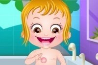 Il bagno allo spa di Baby Hazel